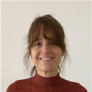 Profesora de diseño de interiores. Conmigo aprenderás a realizar, de principio a fin, un proyecto de interiorismo.